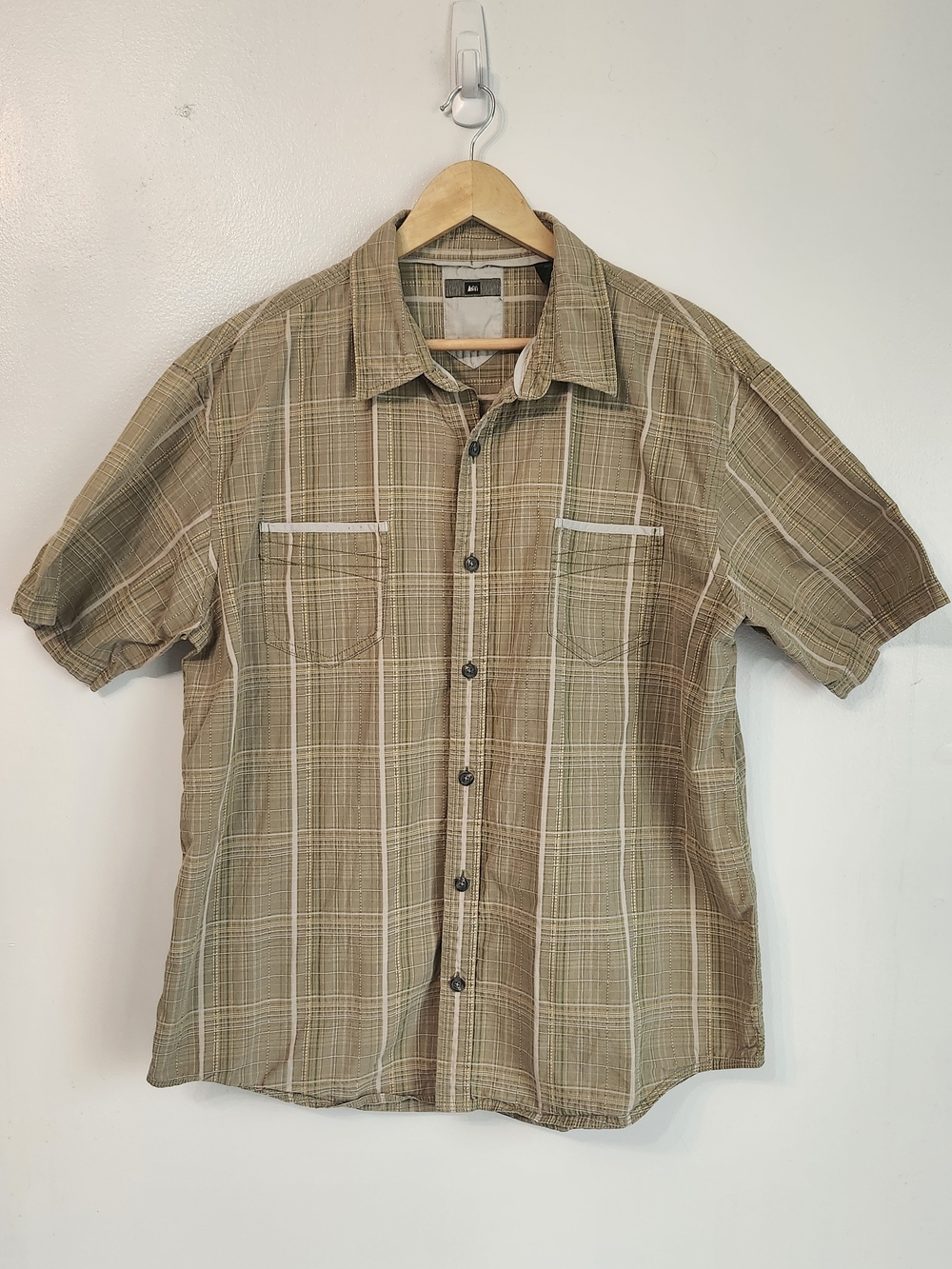 REI 100% Organic Cotton Men XL Olive Green Short Sleeve Shirt